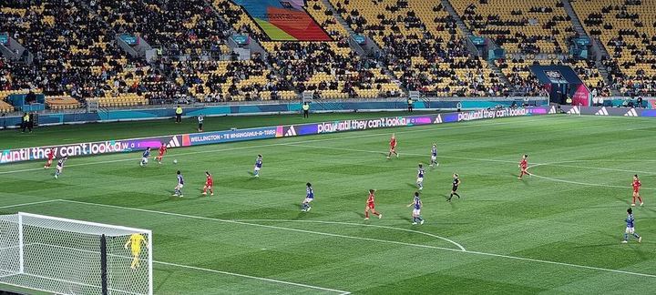 科贝：德容膝伤或伤缺四个月，FIFA需赔偿巴萨（封面配图）